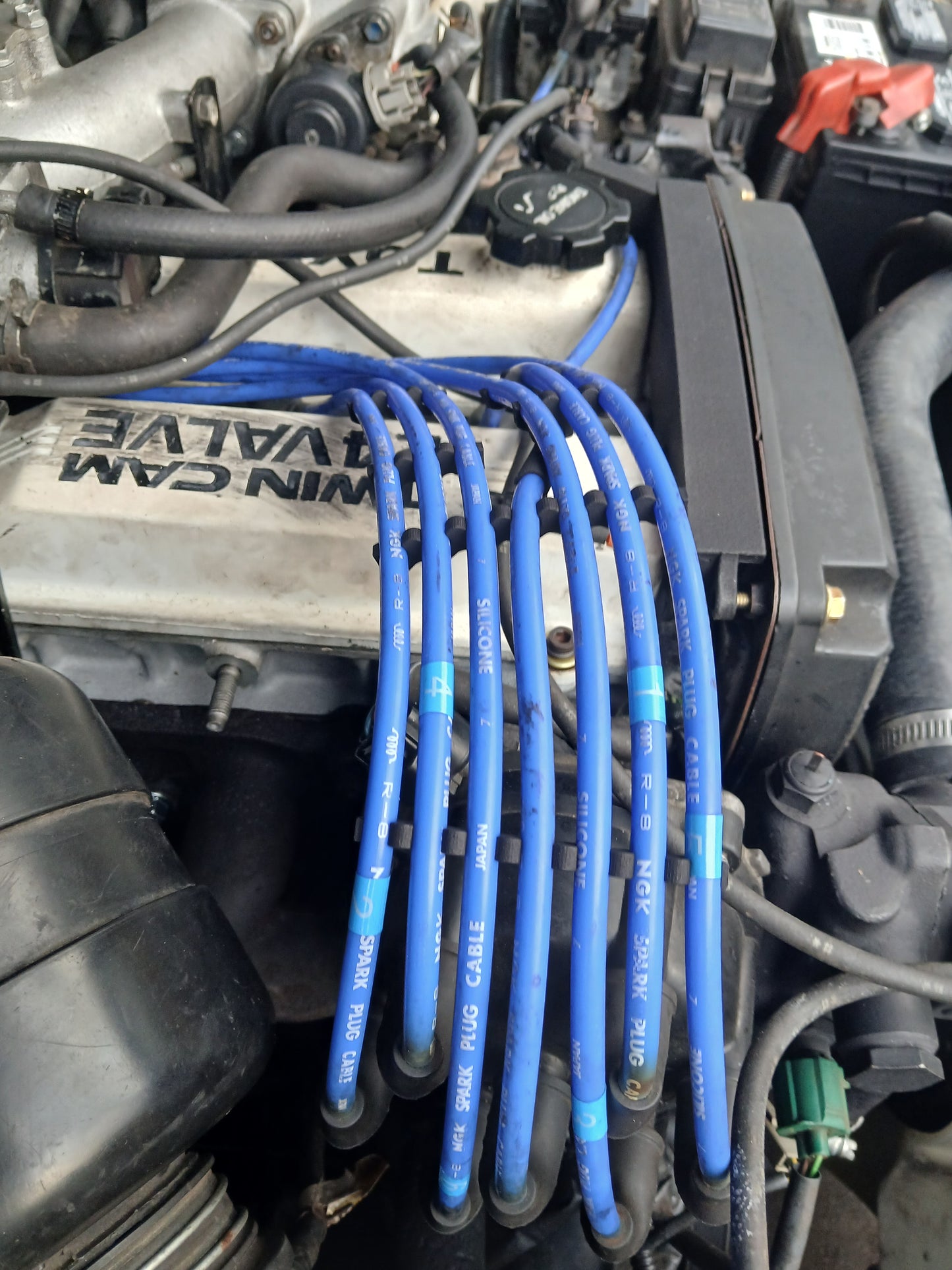 7M-GE Spark Plug Wire Clip Set