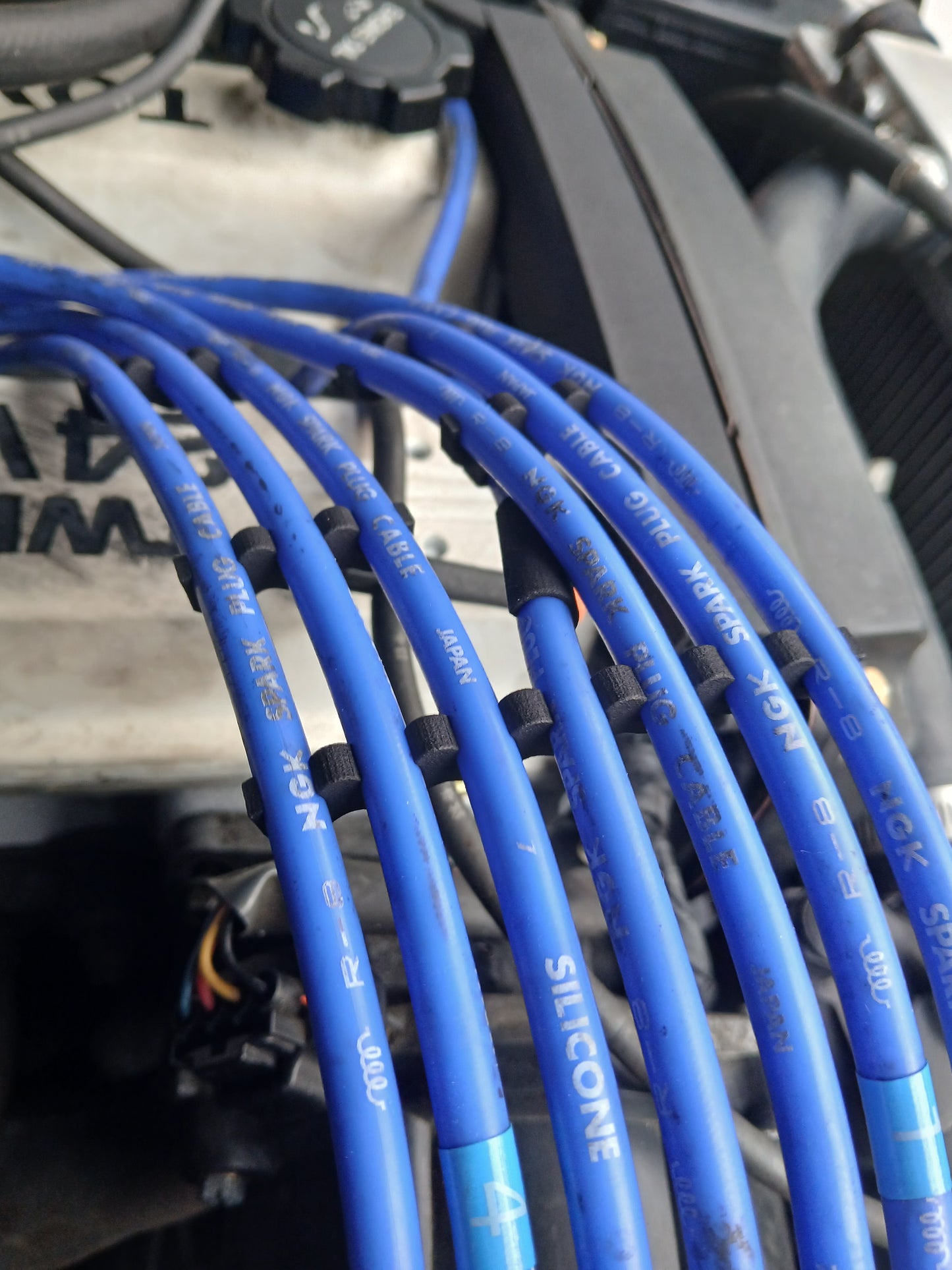 7M-GE Spark Plug Wire Clip Set